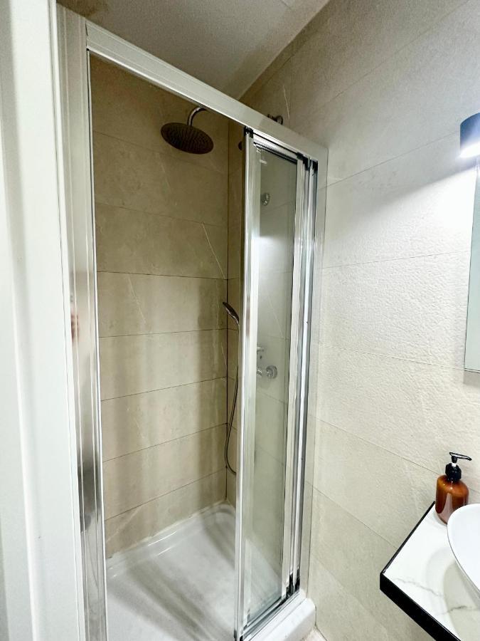 Malaga Inn Apartaments ภายนอก รูปภาพ